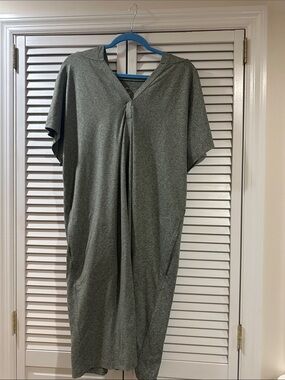 J. Jill Grey Midi Dress with V-Neck and Center Pleat